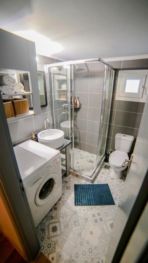 D16 Athens Apartment - 5' Mins To Petralona Metro Экстерьер фото